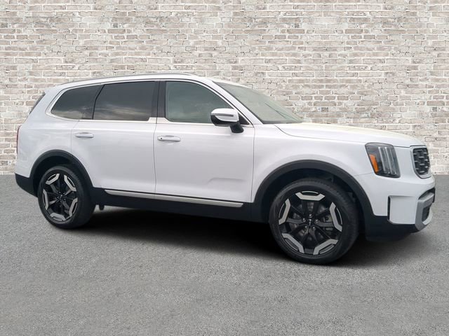 Used 2023 Kia Telluride S