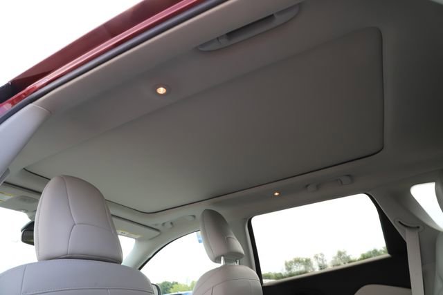 Used 2019 Jeep Cherokee Limited AWD/4WD image 21