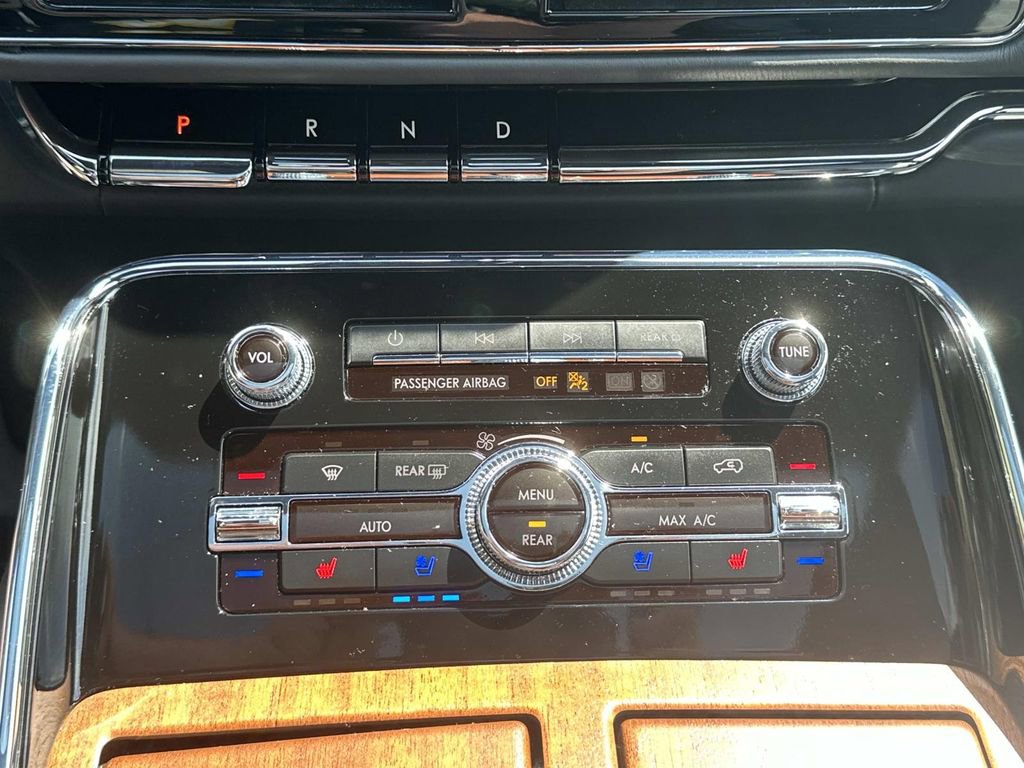 Certified 2024 Lincoln Navigator L Black Label image 34