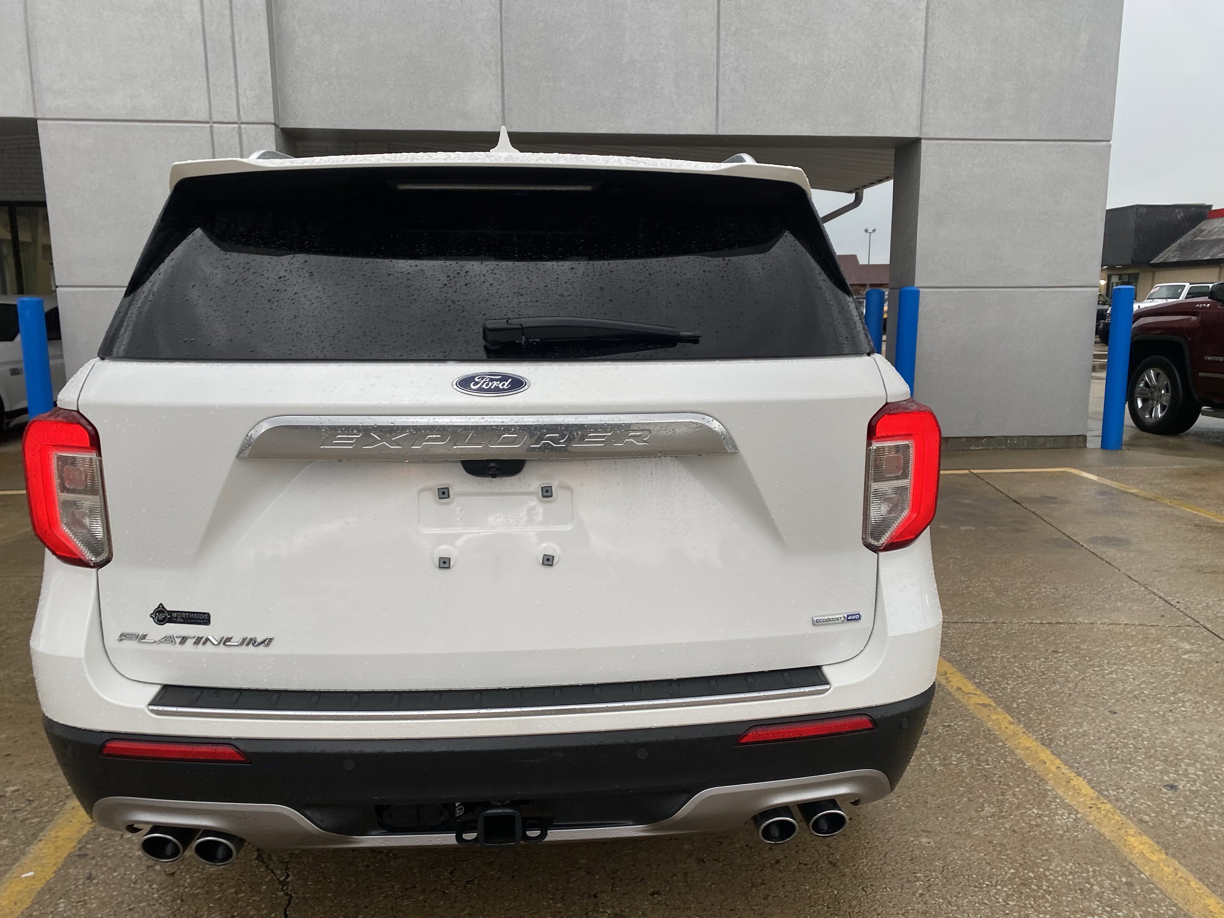 Used 2020 Ford Explorer Platinum w/ Premium Technology Package AWD/4WD image 10