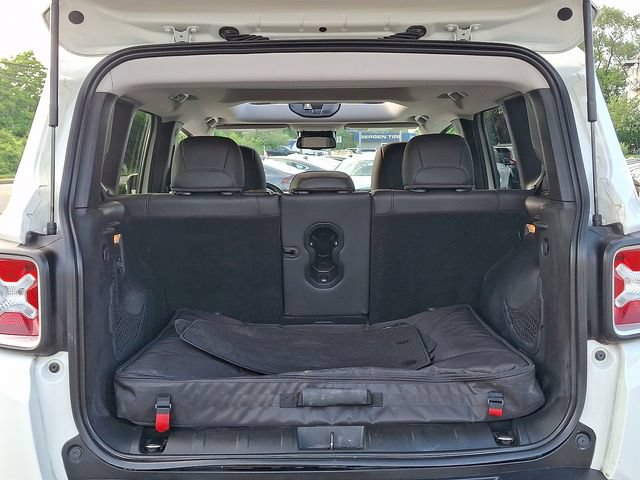 Used 2016 Jeep Renegade Limited AWD/4WD image 28