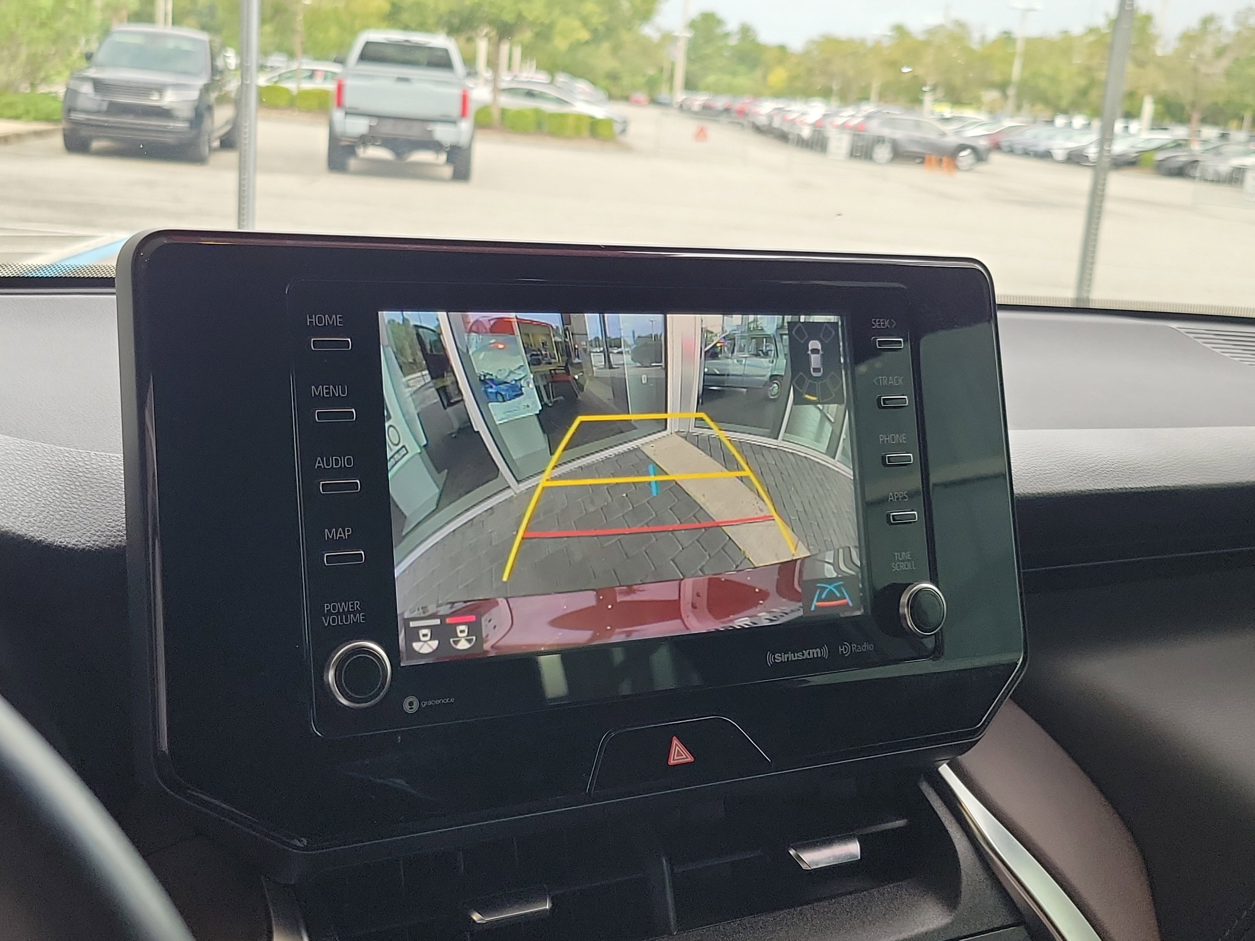 Certified 2021 Toyota Venza XLE image 21