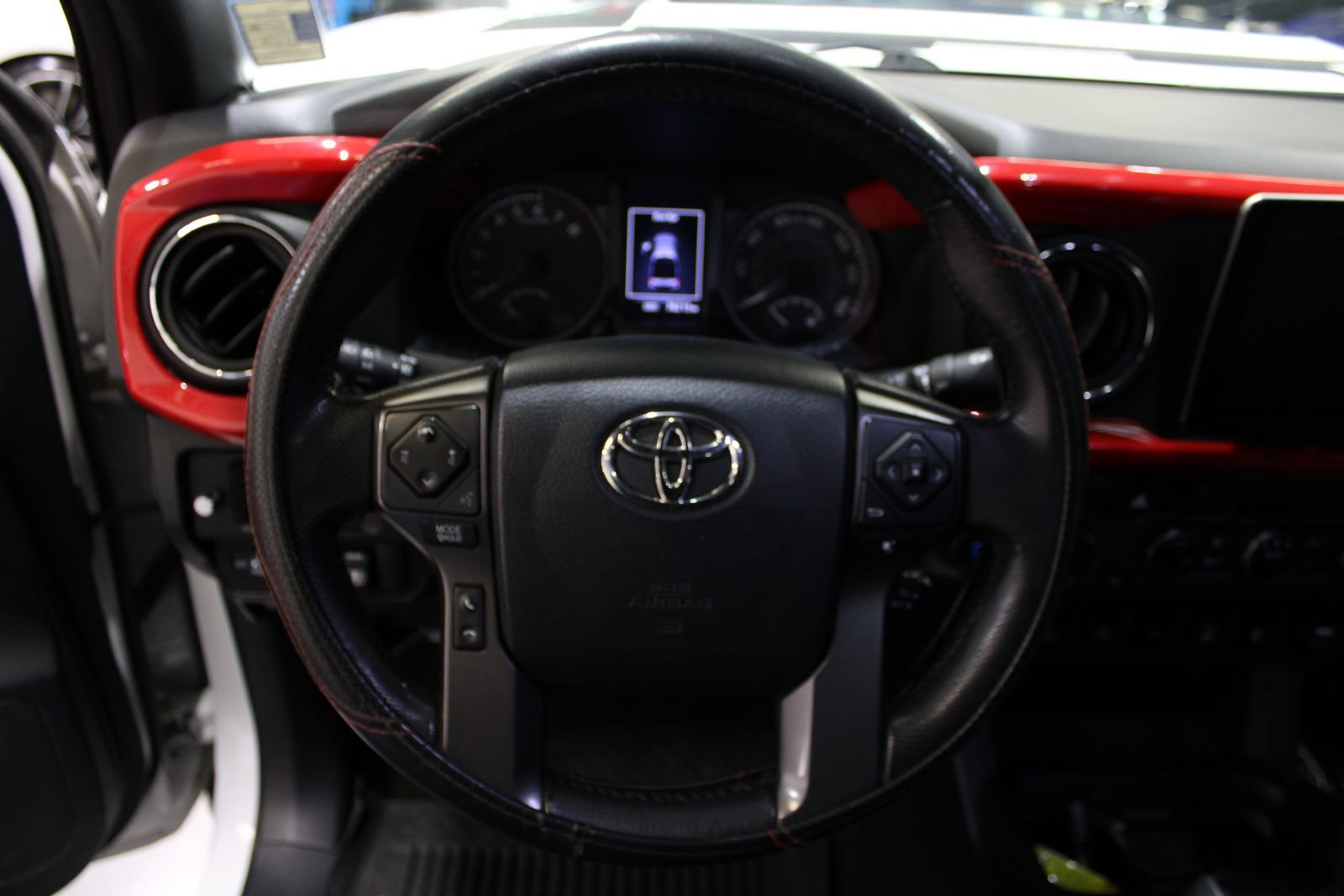 Used 2017 Toyota Tacoma TRD Pro image 29