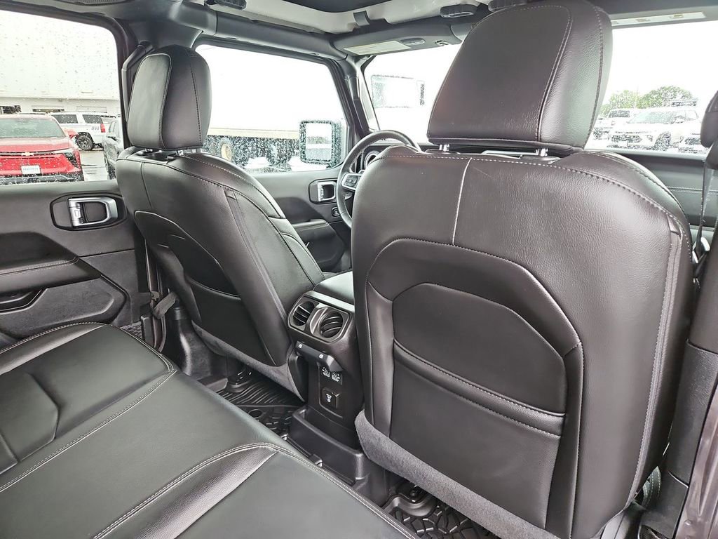 Used 2021 Jeep Wrangler Unlimited Sahara w/ Cold Weather Group image 21