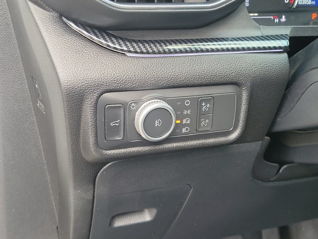 Used 2022 Ford Explorer XLT w/ Equipment Group 202A AWD/4WD image 17
