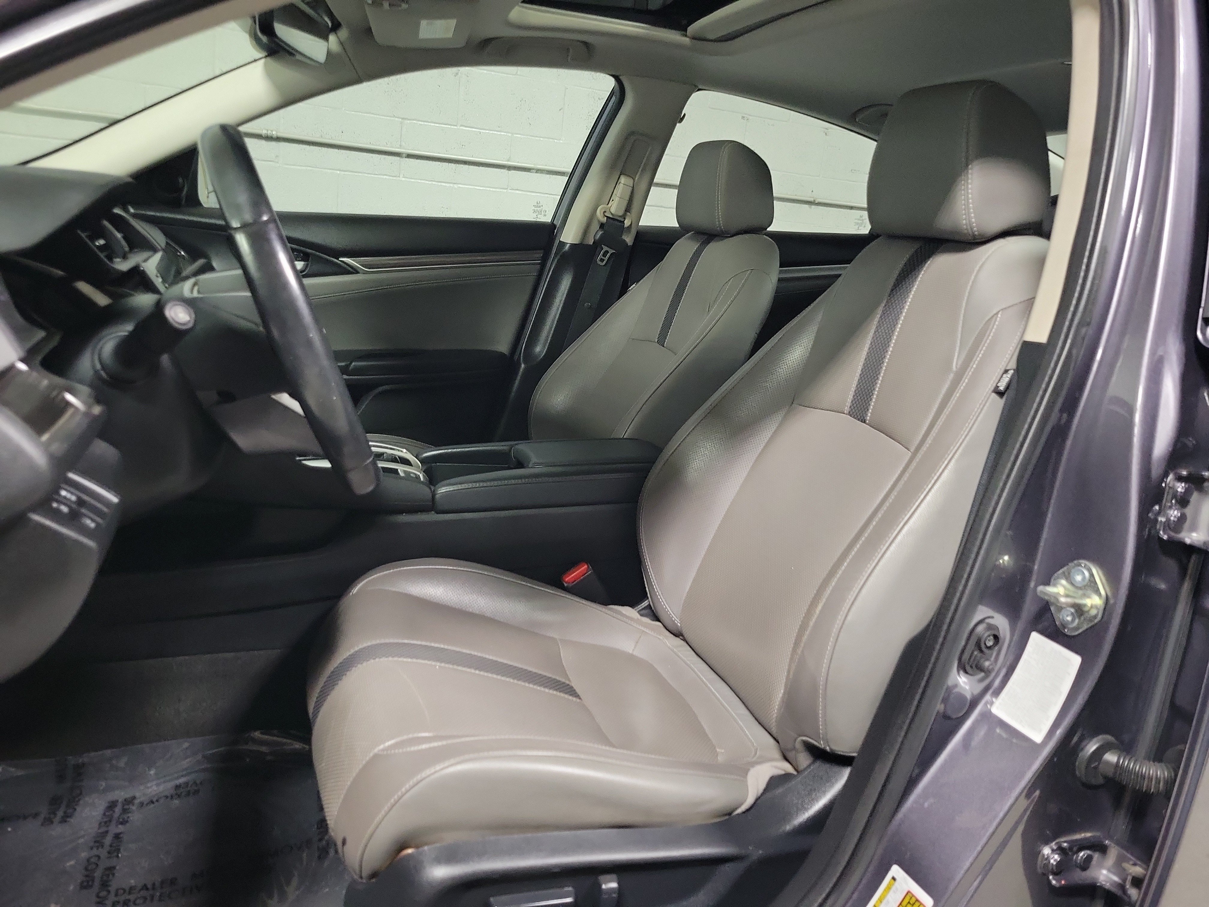 Used 2020 Honda Civic EX-L image 22