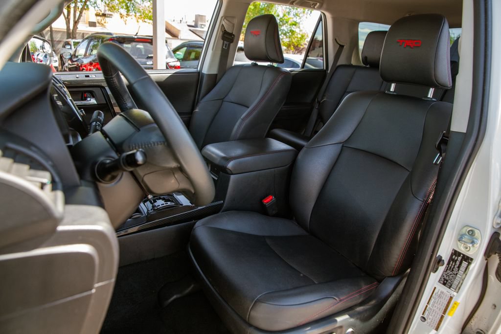 Used 2020 Toyota 4Runner TRD Off-Road Premium AWD/4WD image 13