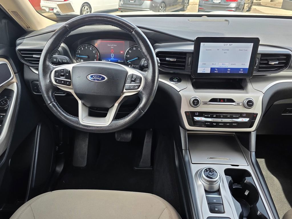Used 2021 Ford Explorer XLT image 17