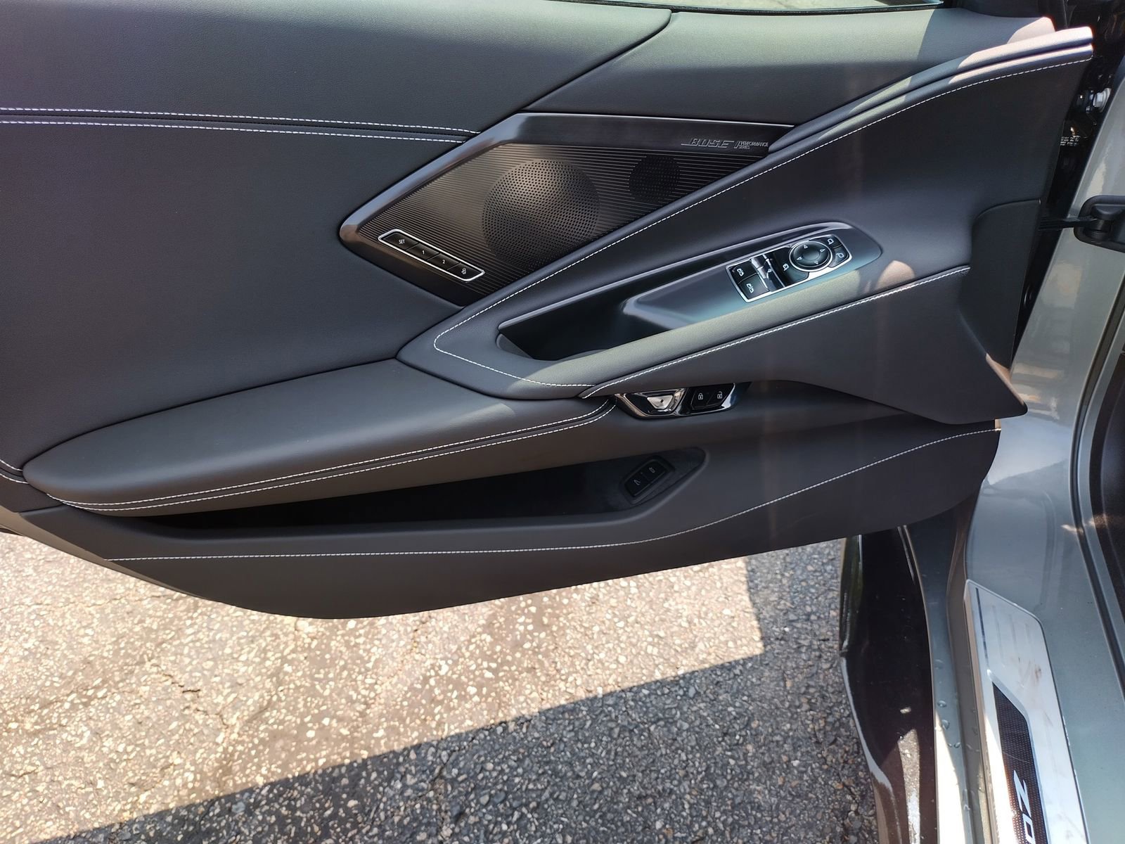 Used 2023 Chevrolet Corvette Z06 w/ Stealth Interior Trim Package image 7