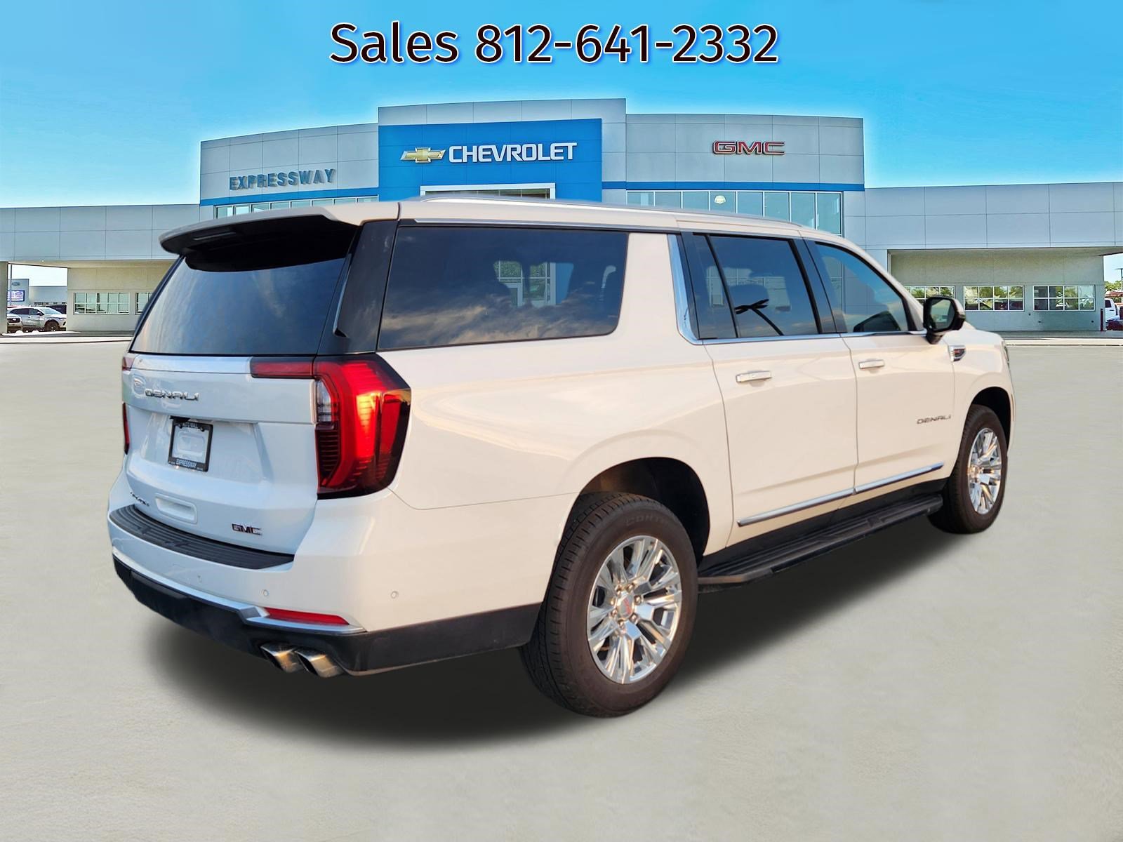 Used 2025 GMC Yukon XL Denali image 7