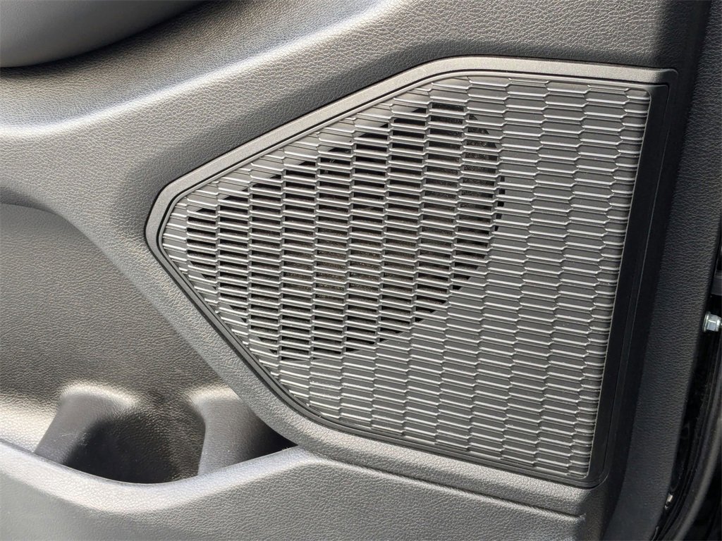 Used 2024 Jeep Grand Cherokee L Limited w/ Luxury Tech Group II image 15