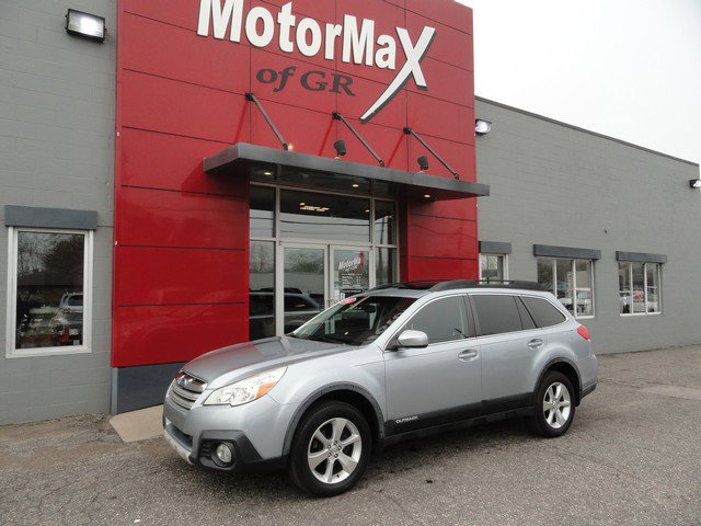 Used 2013 Subaru Outback 2.5i Limited AWD/4WD image 1