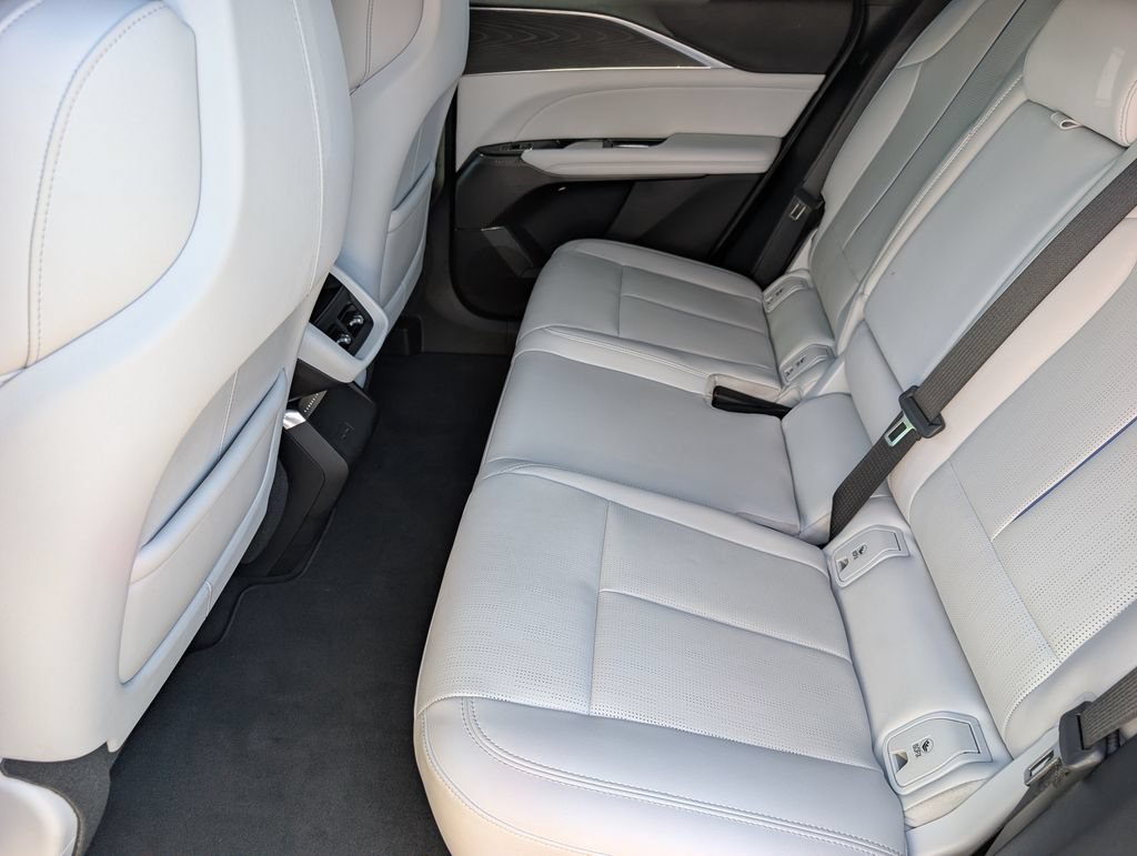 Certified 2024 Cadillac Lyriq Sport AWD/4WD image 17