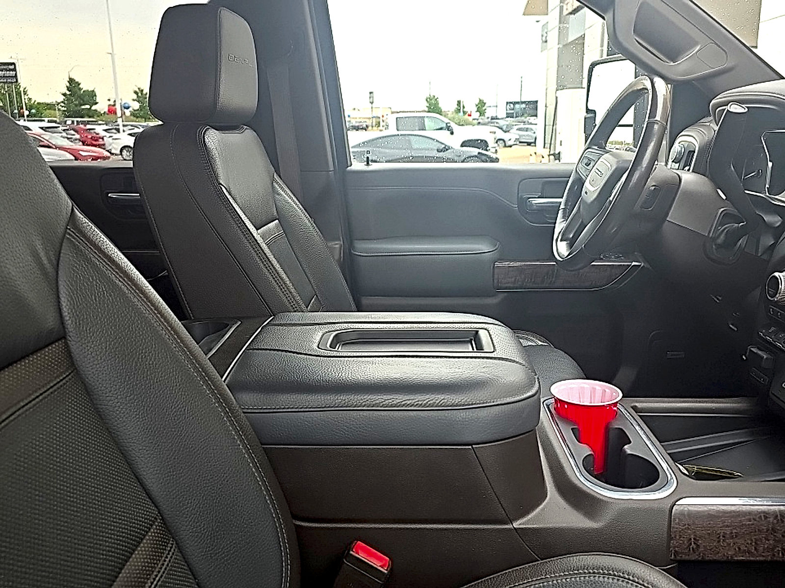Used 2020 GMC Sierra 2500 Denali w/ Denali Ultimate Package AWD/4WD image 4