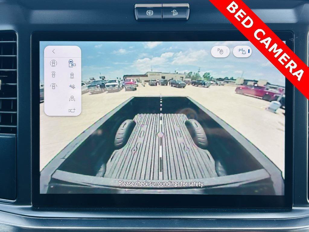 New 2025 Ford F250 Lariat w/ Black Appearance Package image 12