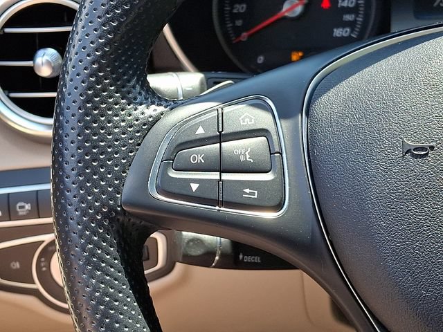 Used 2019 Mercedes-Benz GLC 300 4MATIC w/ Parking Assistance Package image 26