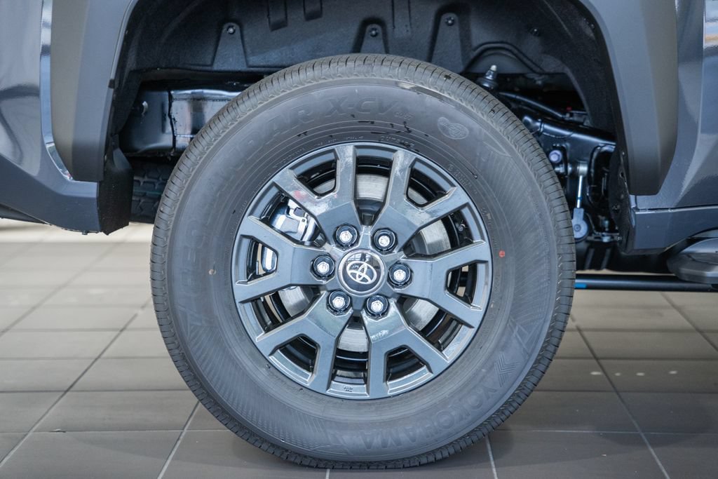 New 2026 Toyota 4Runner SR5 AWD/4WD image 16