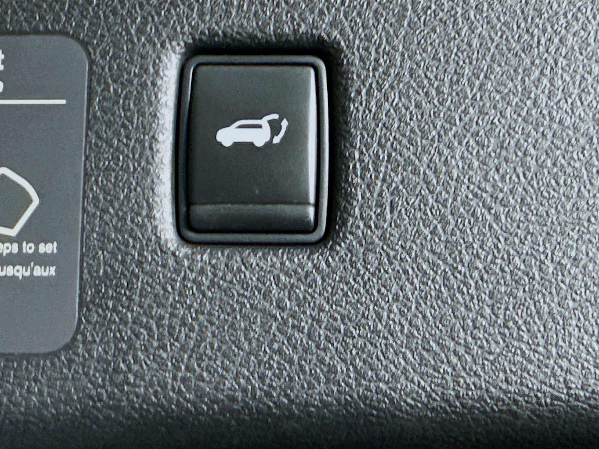 Used 2020 INFINITI QX50 Luxe w/ Navigation Package FWD image 28
