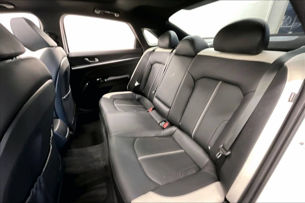 Used 2025 Kia K5 GT-Line w/ GT-Line Premium Package FWD image 22