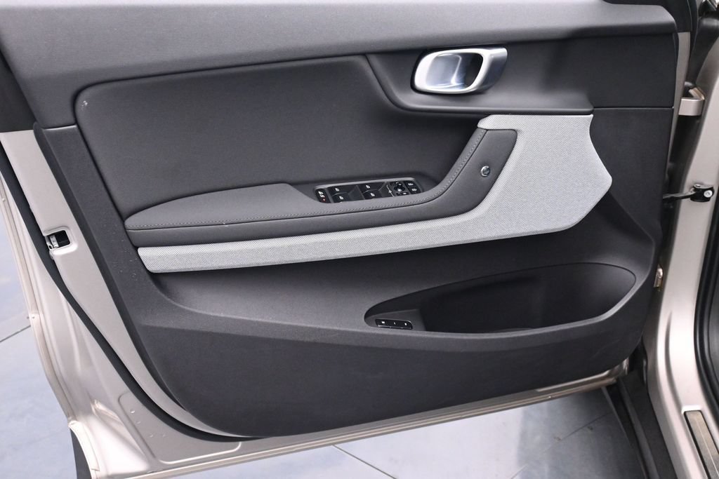 Used 2024 Polestar Polestar 2 AWD/4WD image 9