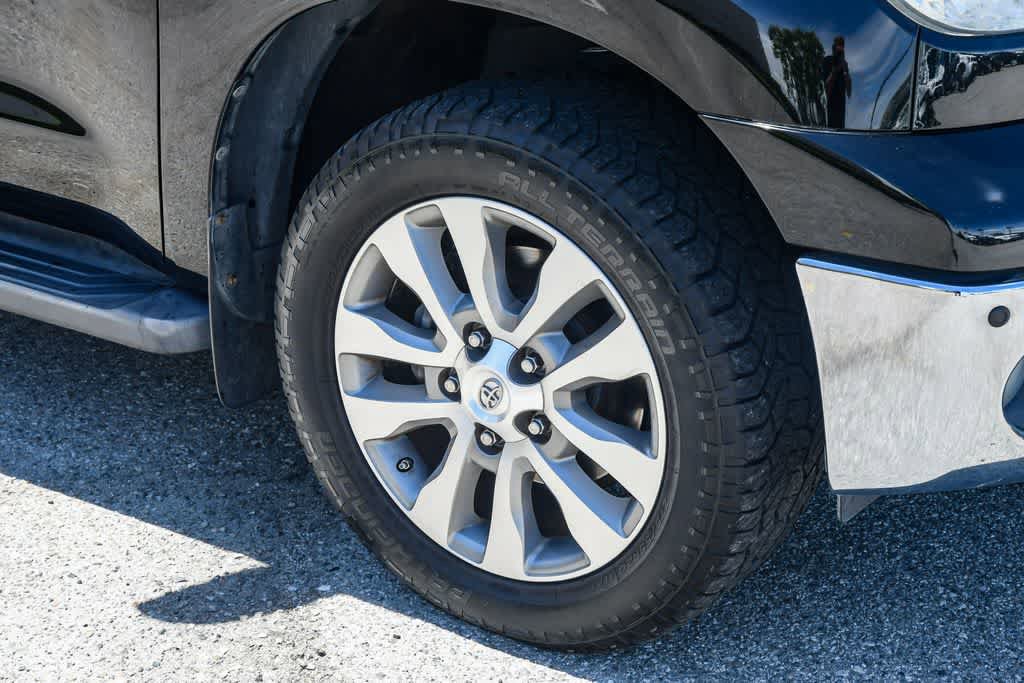 Used 2013 Toyota Tundra Platinum w/ Platinum Pkg RWD image 11