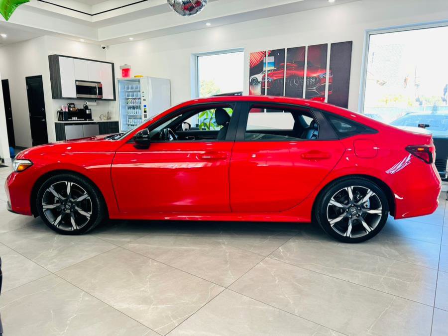 Used 2025 Honda Civic Sport Touring image 4