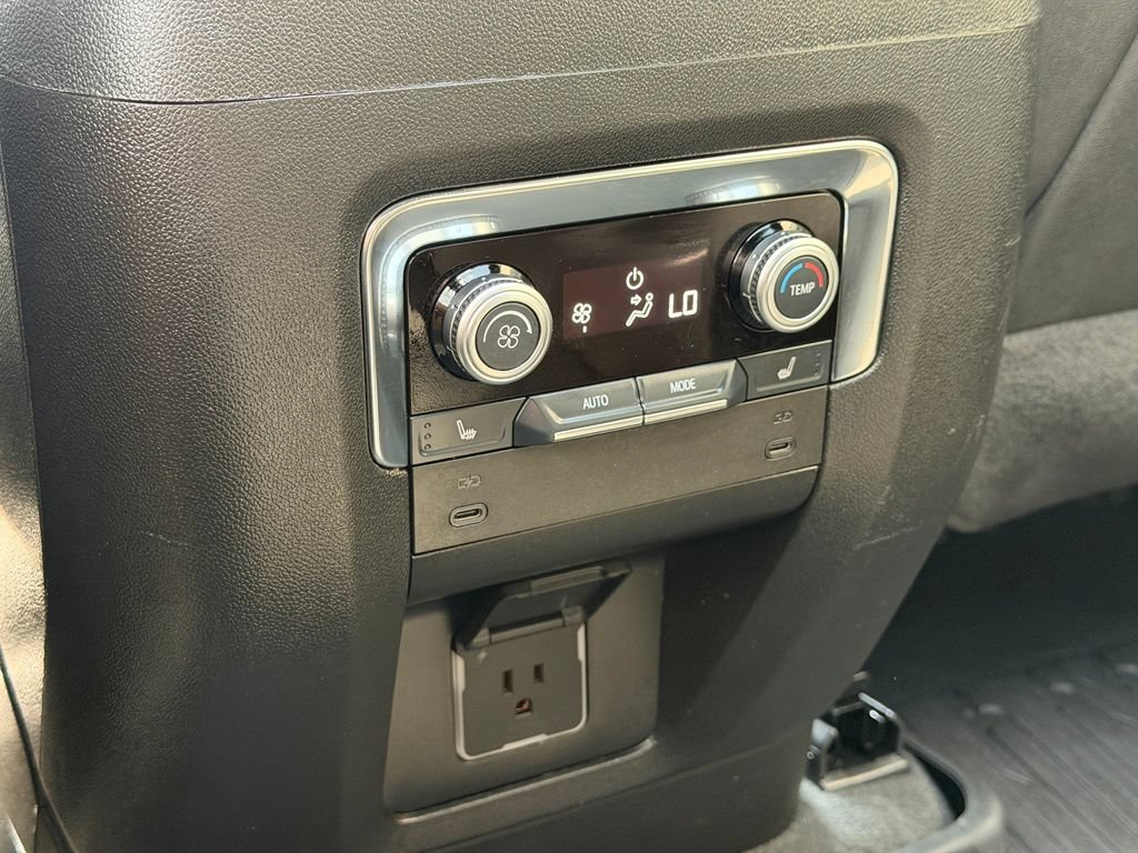 Used 2026 GMC Yukon XL AT4 w/ AT4 Premium Package AWD/4WD image 26