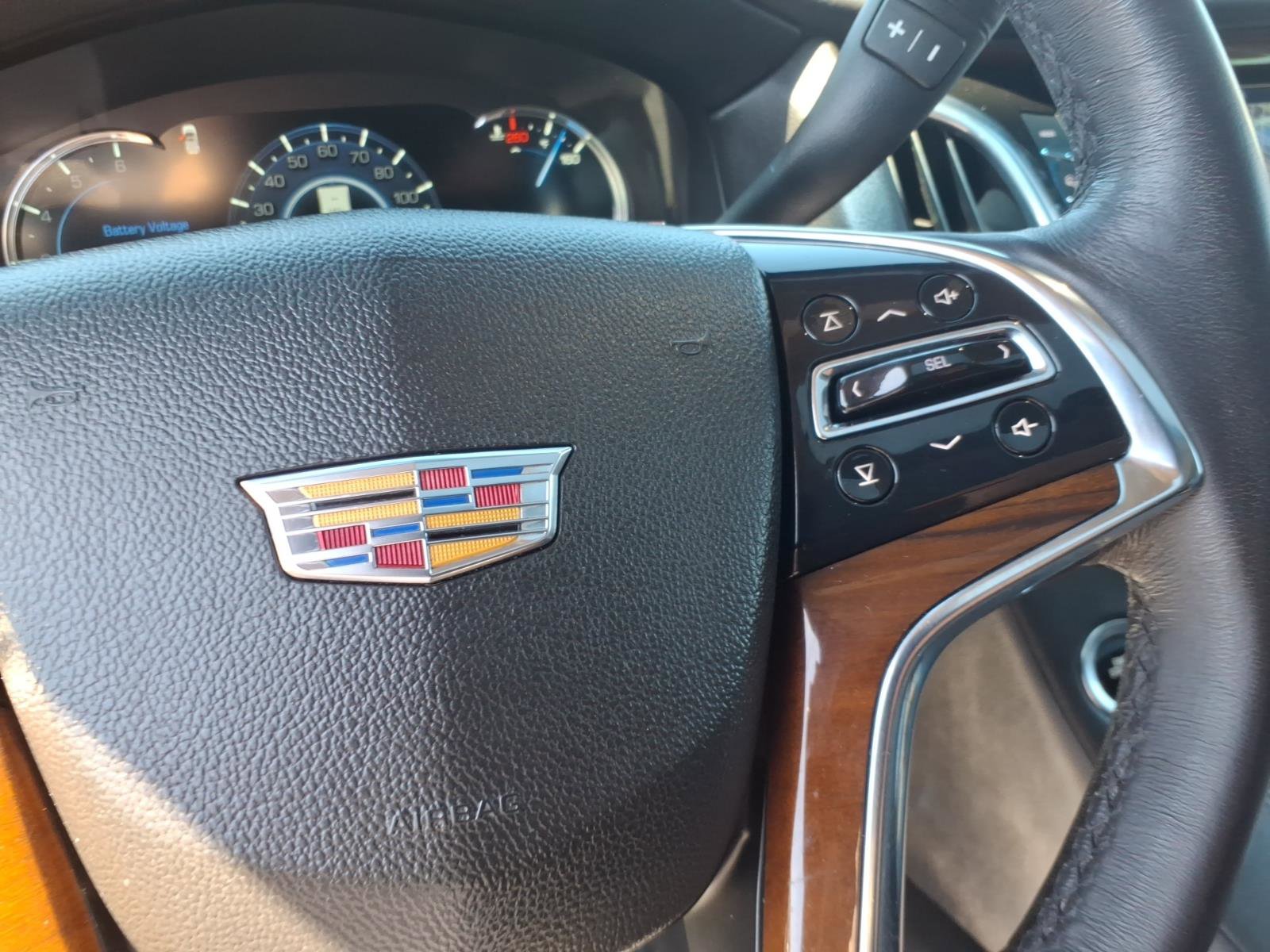 Used 2019 Cadillac Escalade Luxury AWD/4WD image 30
