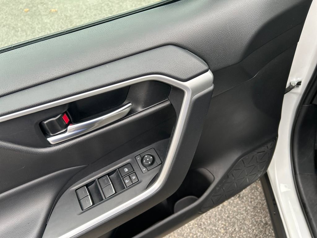 Used 2024 Toyota RAV4 XLE image 14