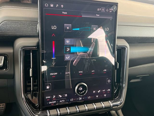 New 2026 GMC Yukon AT4 Ultimate AWD/4WD image 11