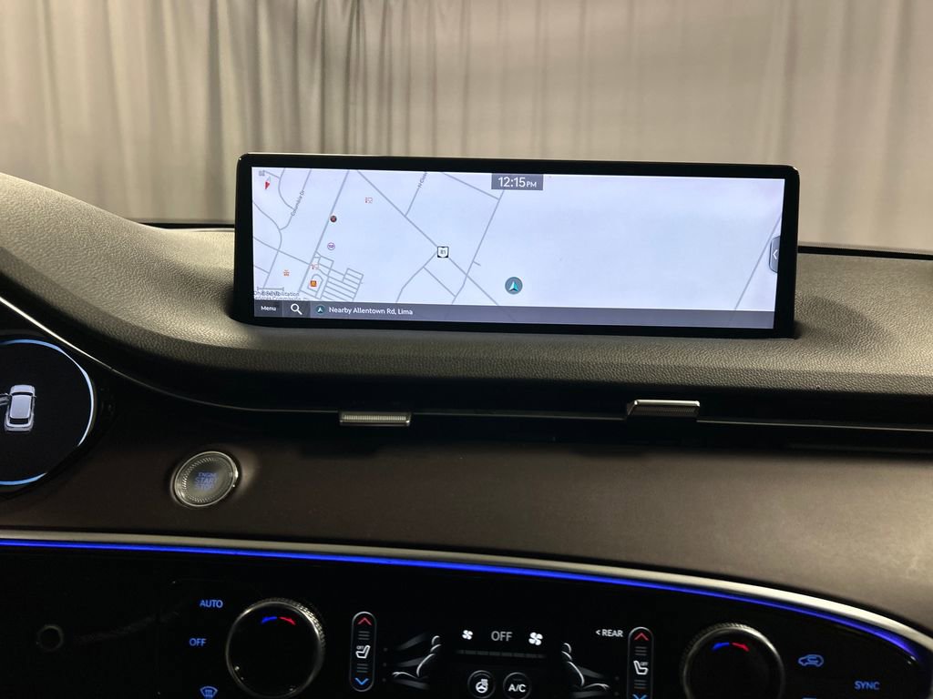 Used 2023 Genesis GV70 2.5T w/ Advanced Package image 15