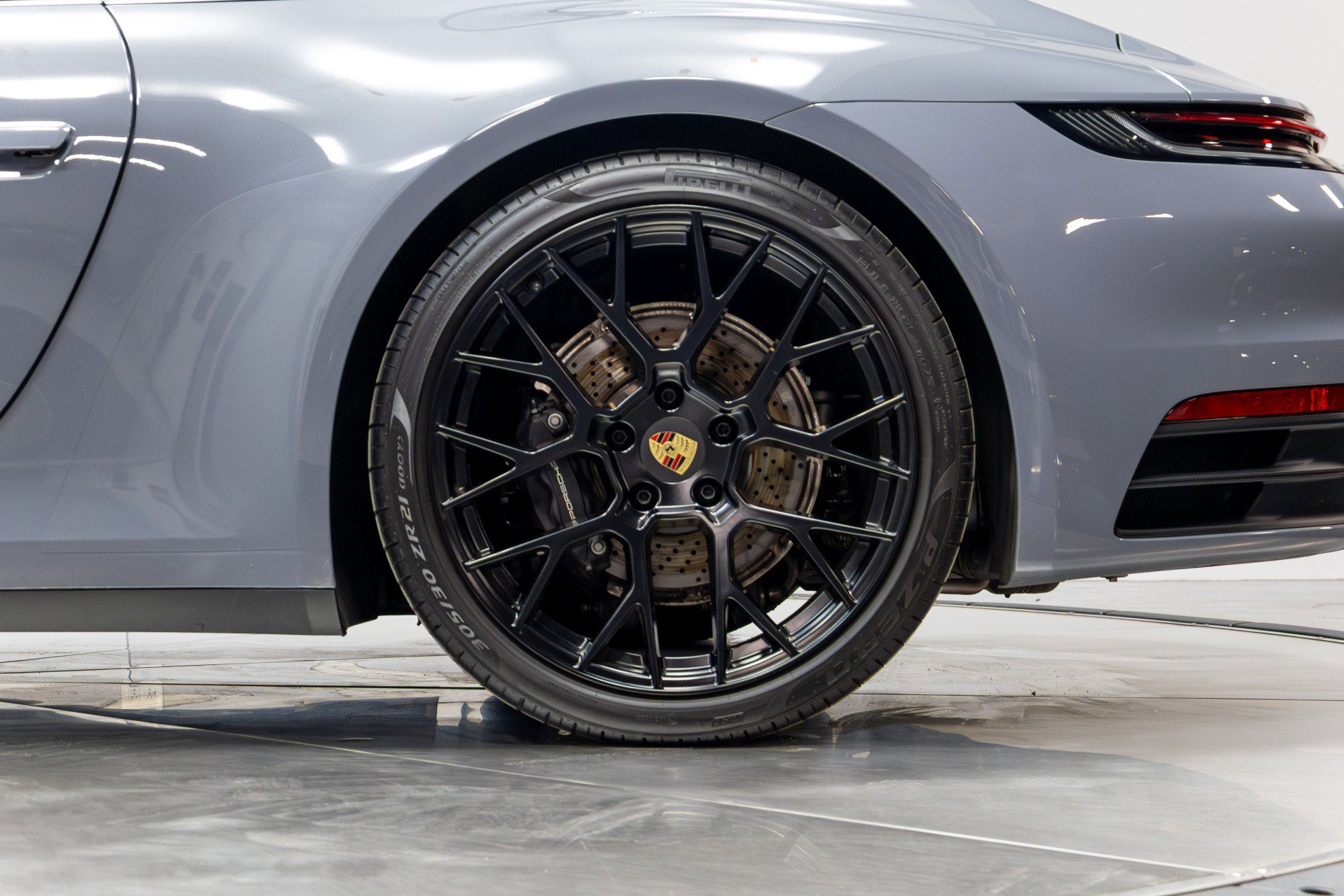 Used 2024 Porsche 911 Carrera image 45