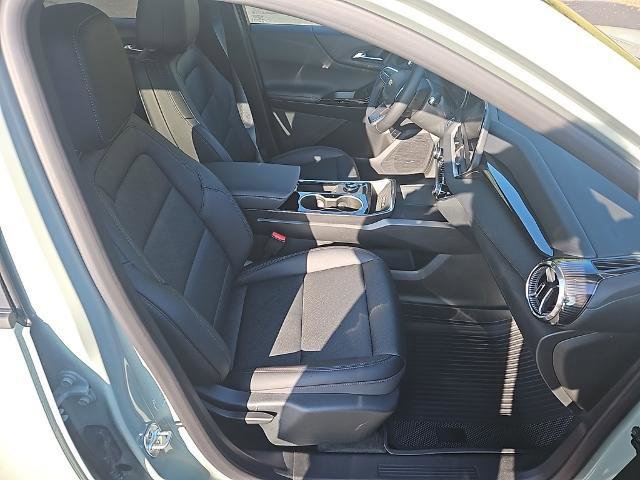 New 2026 Chevrolet Equinox LT w/ Convenience Package II image 28