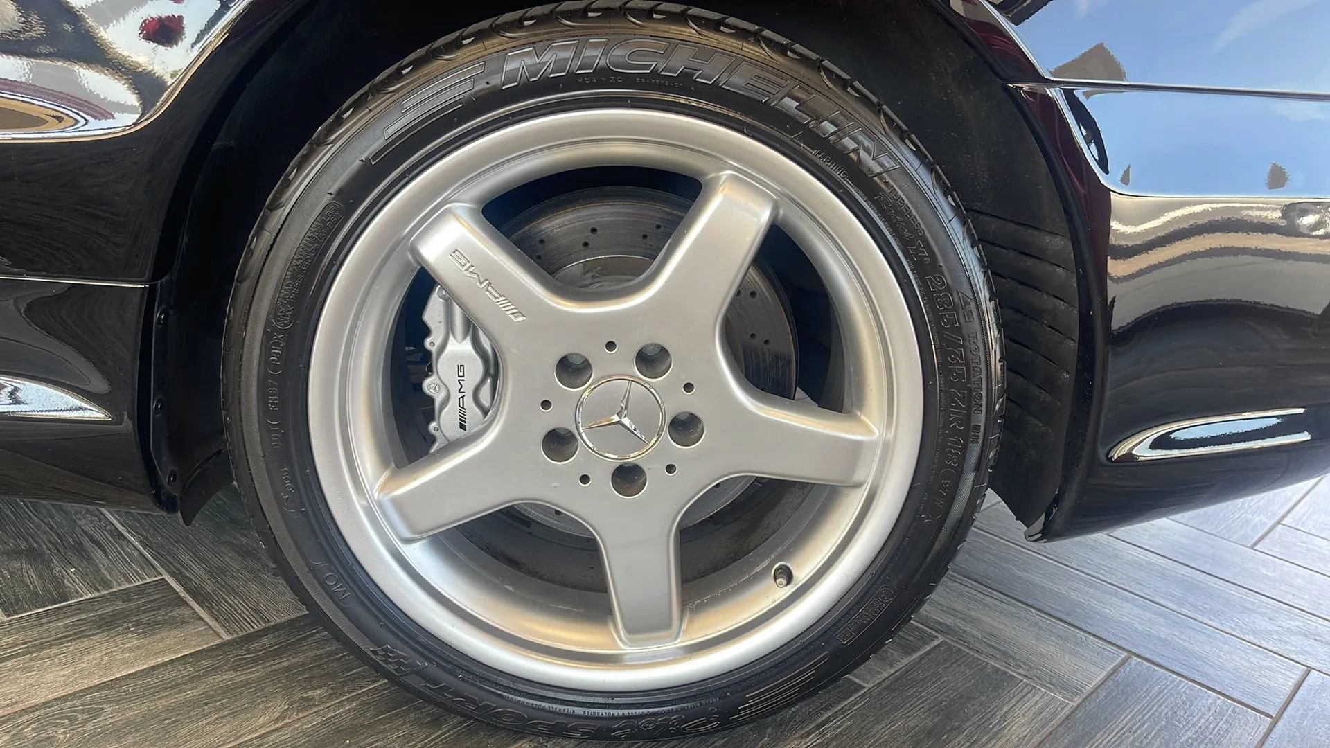 Used 2005 Mercedes-Benz SL 55 AMG image 32