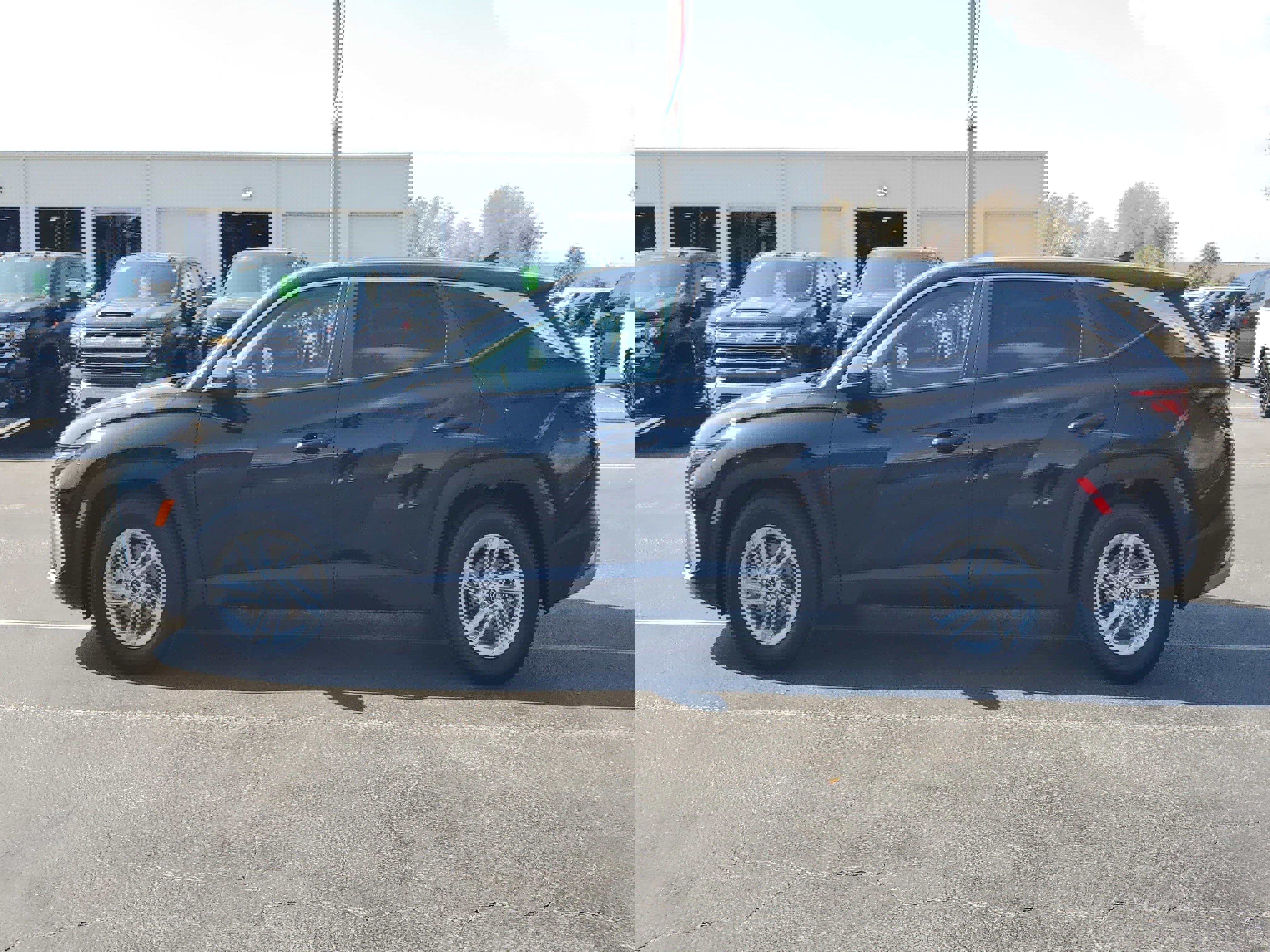 Used 2025 Hyundai Tucson SE image 6