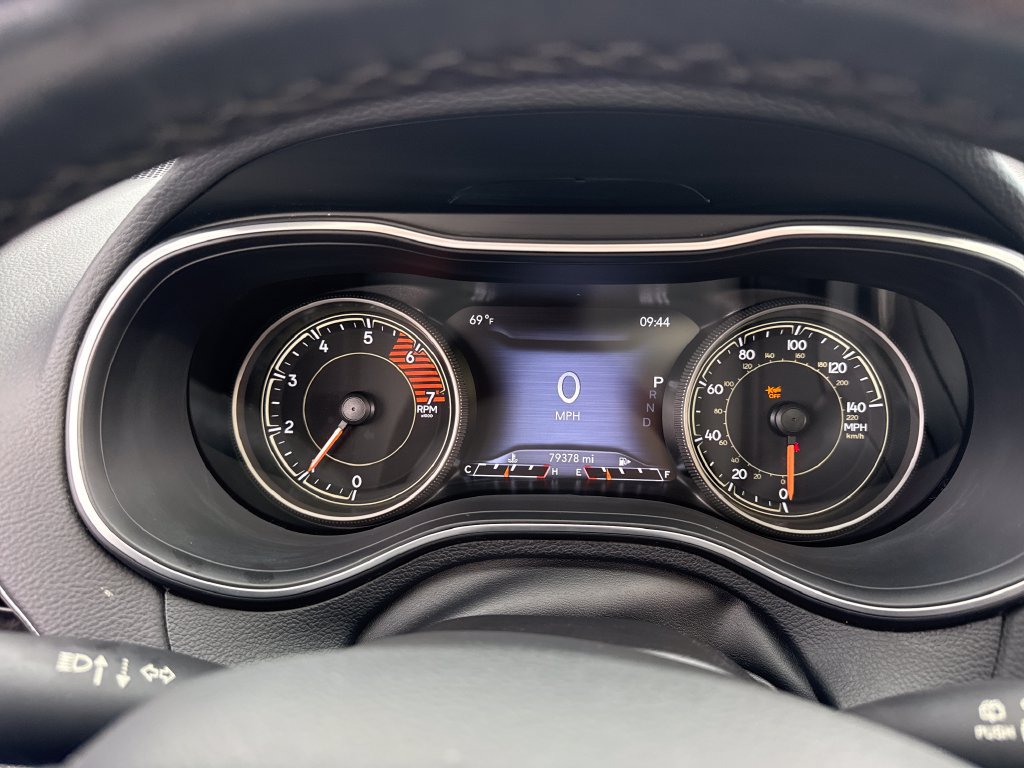 Used 2021 Jeep Cherokee High Altitude AWD/4WD image 38