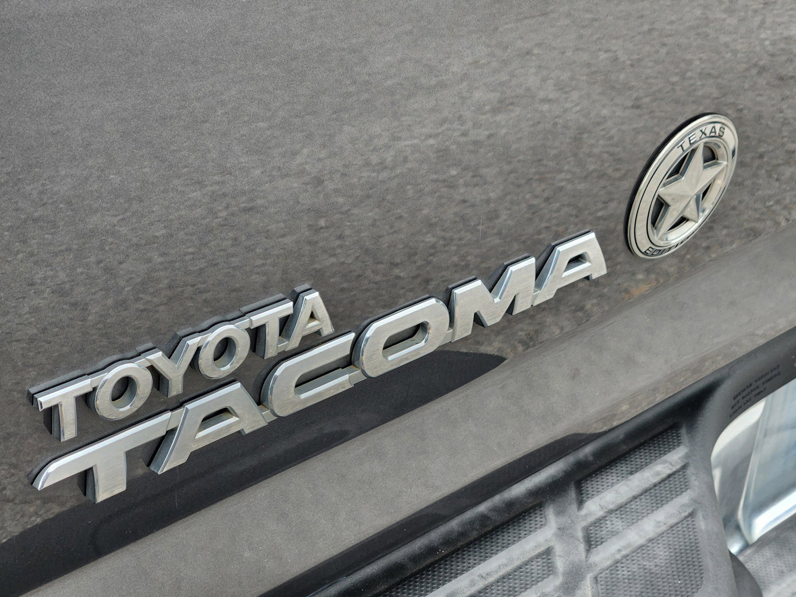 Used 2015 Toyota Tacoma PreRunner w/ SR5 Package RWD image 26