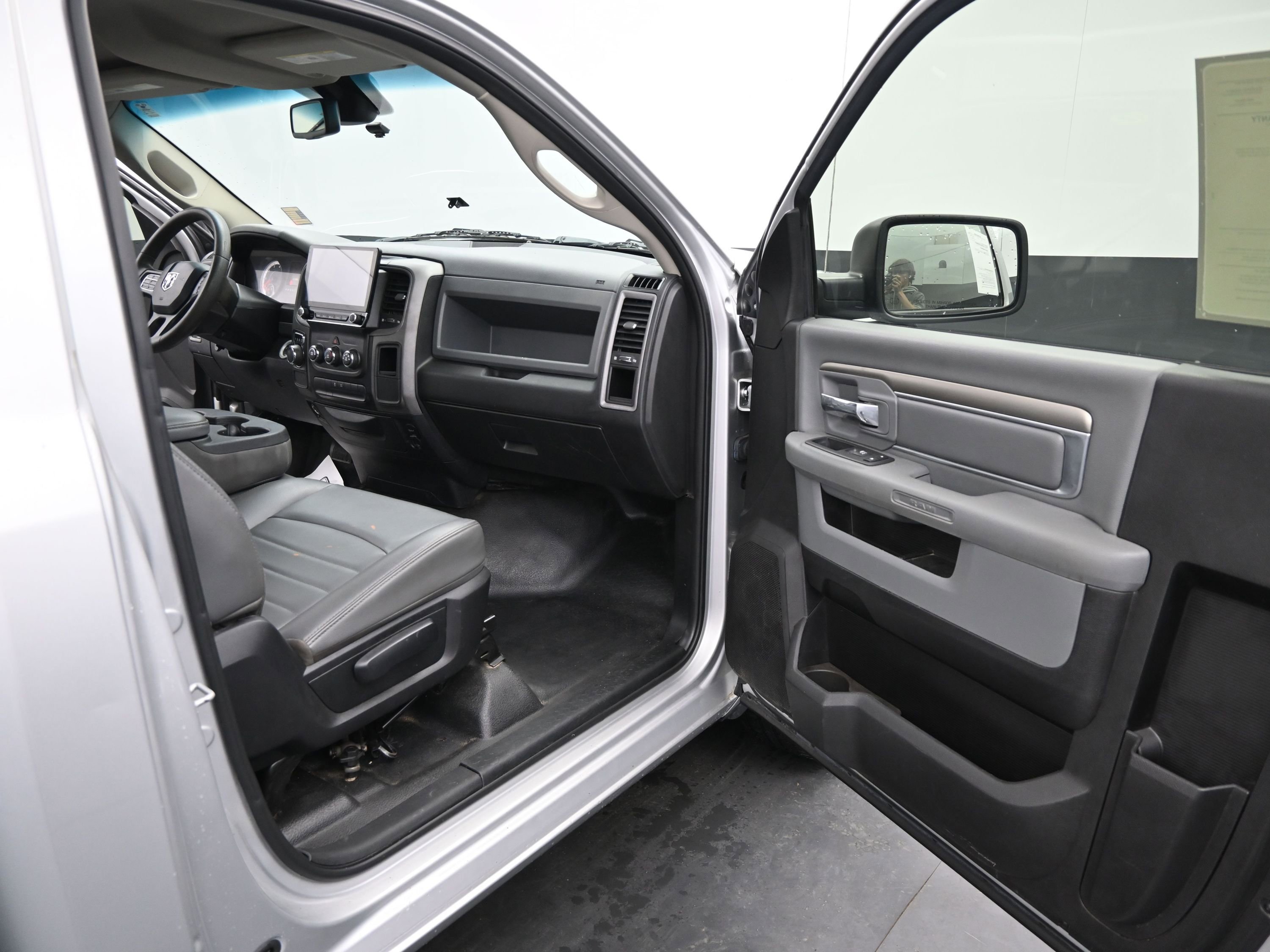 Used 2018 RAM 1500 Tradesman w/ Power & Remote Entry Group image 12