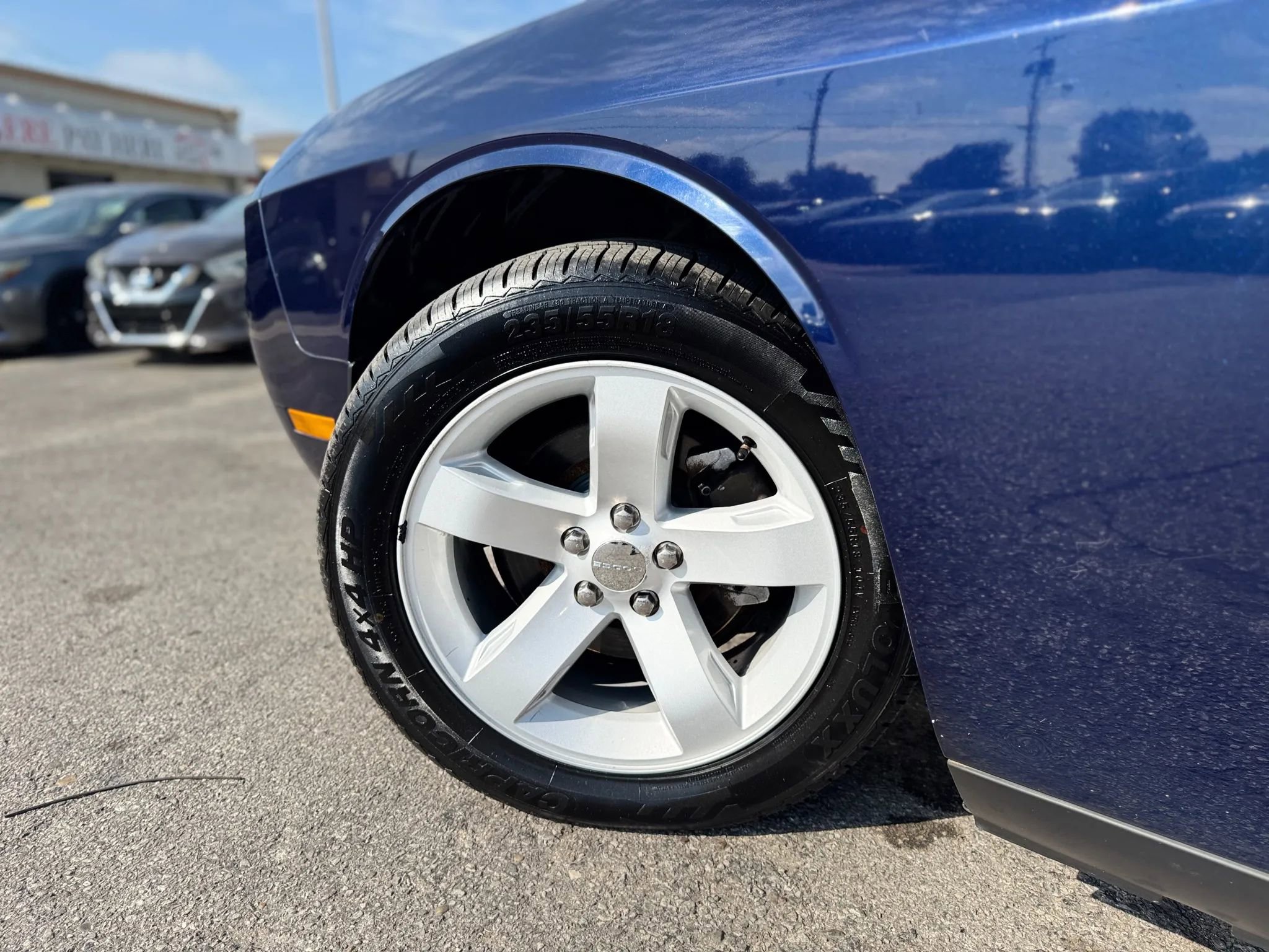Used 2014 Dodge Challenger SXT RWD image 6