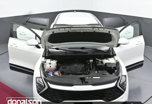 Used 2025 Kia Sportage LX FWD image 23