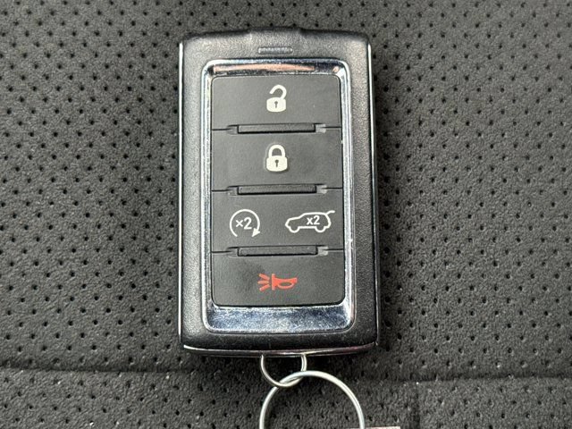 Used 2023 Jeep Grand Cherokee Altitude AWD/4WD image 24