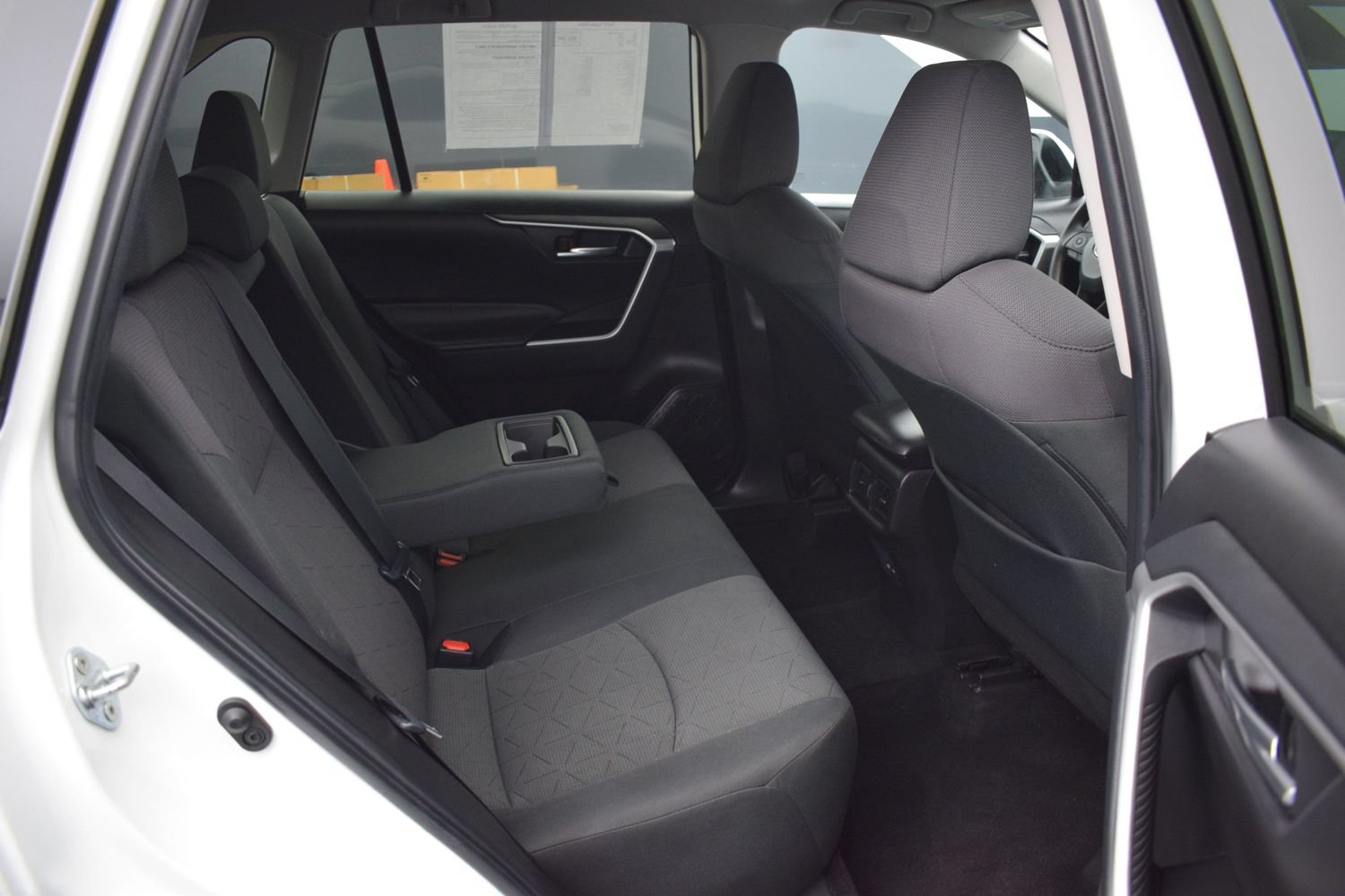 Used 2023 Toyota RAV4 XLE AWD/4WD image 11