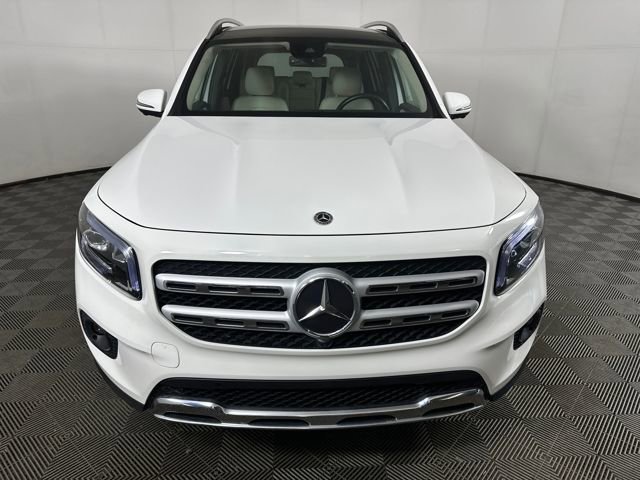 Used 2022 Mercedes-Benz GLB 250 4MATIC image 8