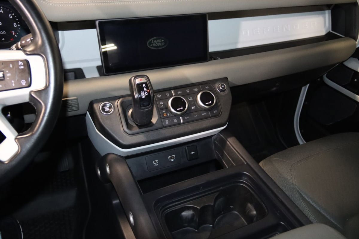 Used 2020 Land Rover Defender 110 SE AWD/4WD image 43