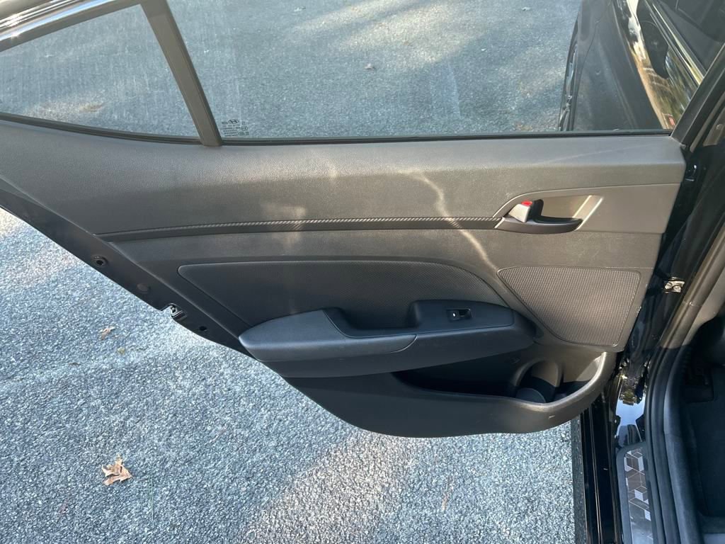 Used 2017 Hyundai Elantra Sport image 18