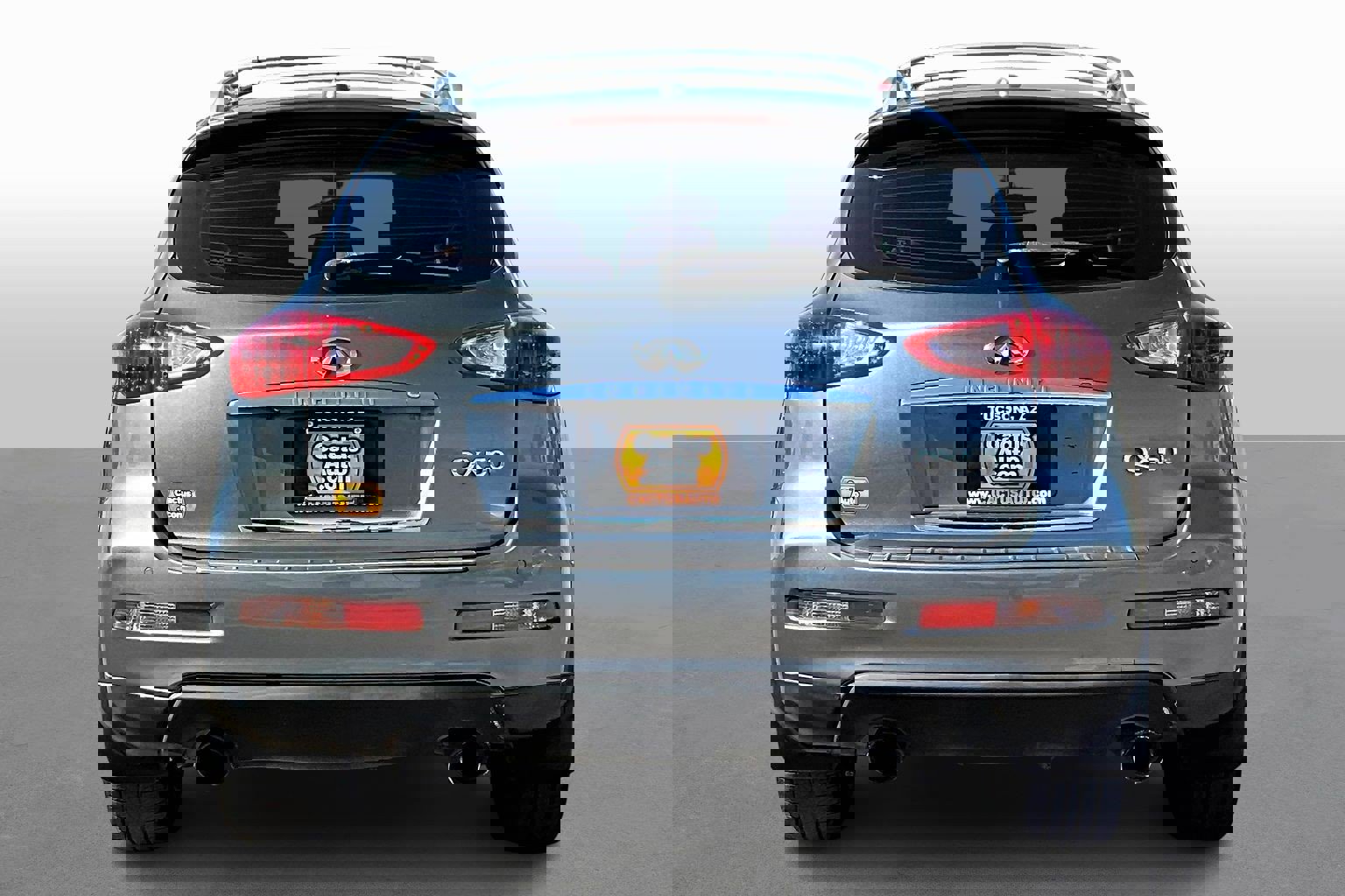 Used 2017 INFINITI QX50 Base w/ Premium Plus Package image 4