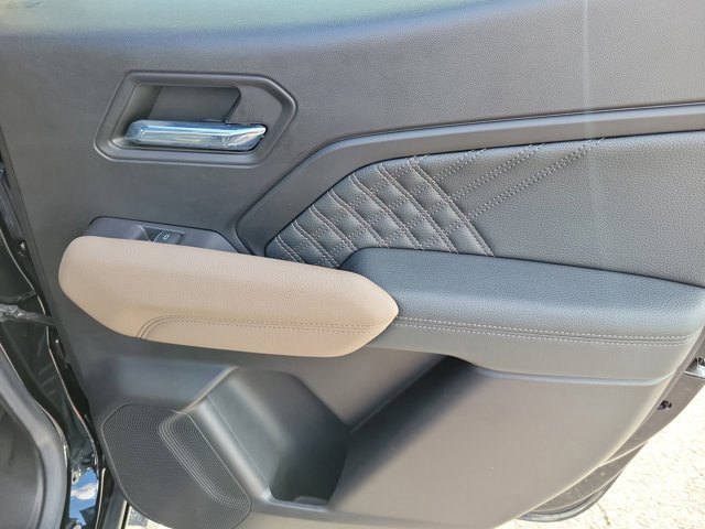 Used 2023 GMC Canyon Denali image 11