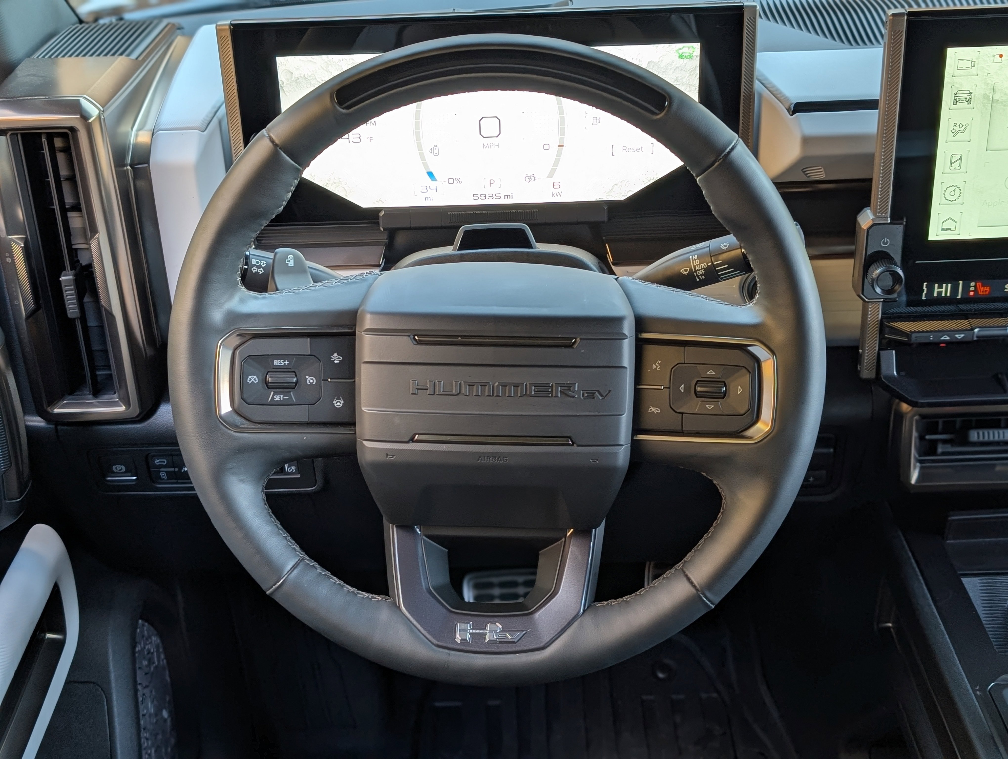 Used 2024 GMC Hummer EV 2X w/ LPO, Sport Package image 25