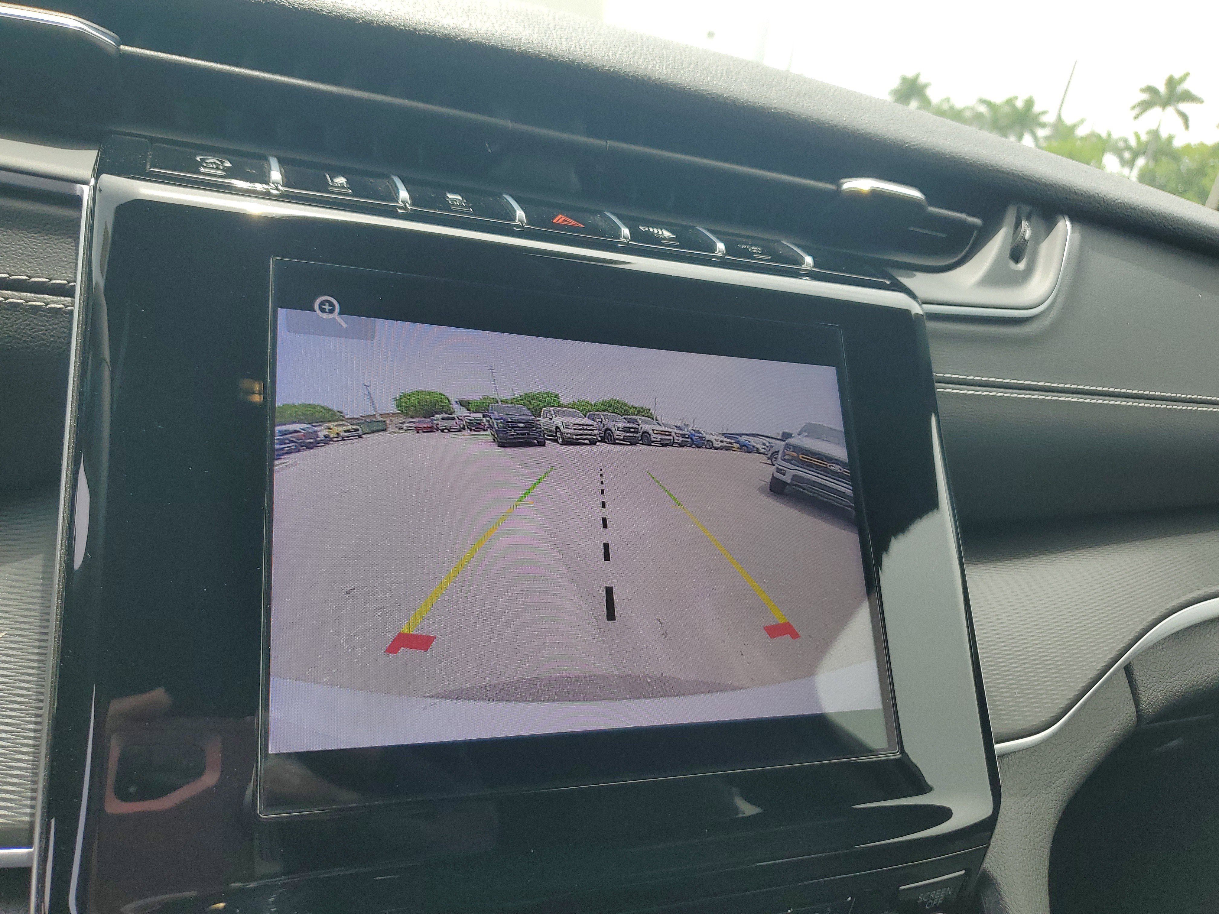 Used 2024 Jeep Grand Cherokee L Altitude image 10