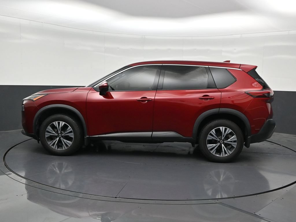 Used 2021 Nissan Rogue SV FWD image 2